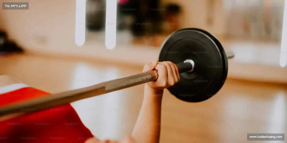 milan米兰⚽每一次挥汗，都是对自己的超越！加入我们，释放运动能量～